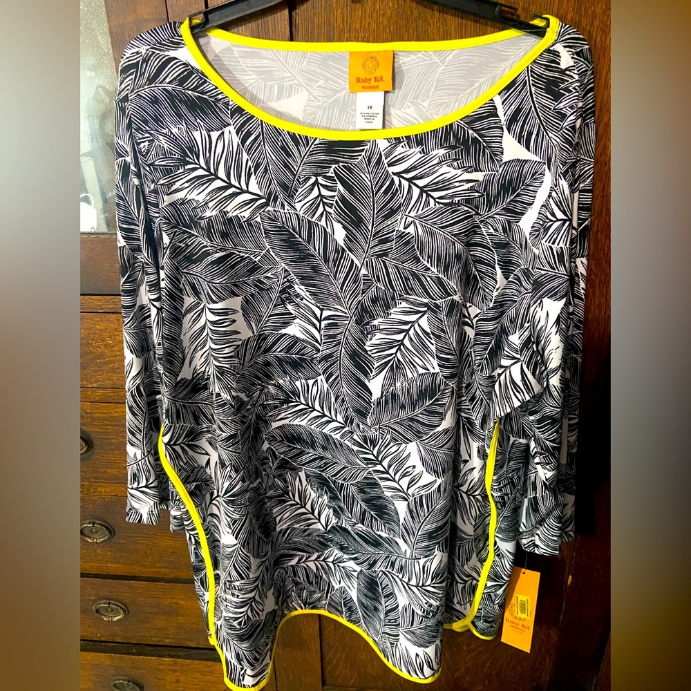 Ruby Rd. NWT size 1X blouse